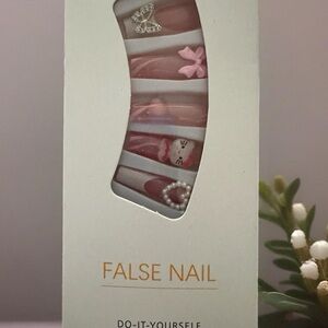 #29 DIY Pink False Nails Set
